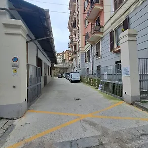 Real Casa de hóspedes La Spezia